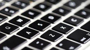 Die &bdquo;schlimmste Tastatur der Welt&rdquo; hat 1.020 Tasten – und macht dich 6-mal langsamer