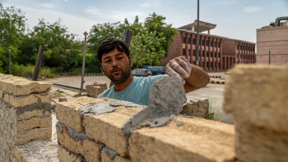 Klimafreundliche Schule: Gebäude aus Zuckerrohrabfällen statt Ziegeln gebaut