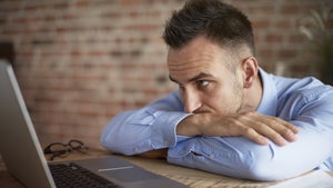 Einfarbiger Hintergrund bremste Windows 7: Wie ein Designfehler den Start verzögerte