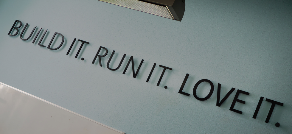 READY2LEAD: Wie ein internes Führungskräfte-Entwicklungsprogramm Mitarbeitende zu Leadern macht