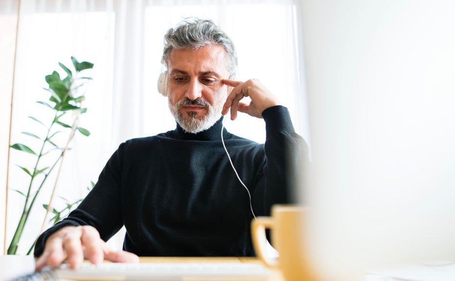 Homeoffice: Mann verdiente 280.000 Dollar im Jahr mit 3 Vollzeitjobs ...