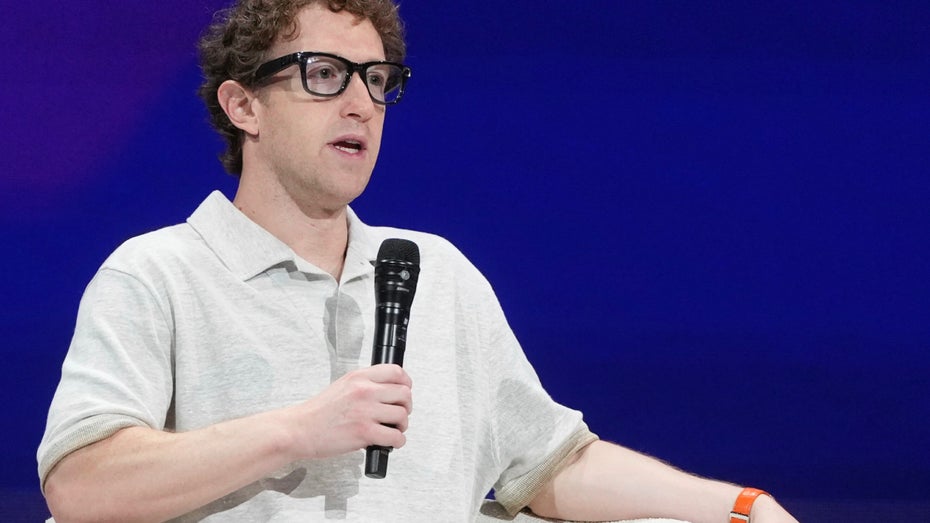 Meta-Chef Zuckerberg soll KI-Talenten horrende Gehälter bieten. (Foto: picture alliance / ASSOCIATED PRESS | Jeff Chiu) Millionengehalt: So viel soll Zuckerberg top KI-Talenten anbieten