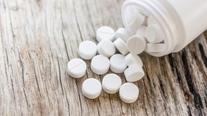 Schmerzmittel aus Müll: Wie Plastikflaschen zu Paracetamol werden