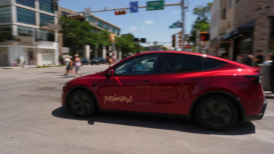 Tesla Robotaxi