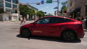 Tesla startet Robotaxi-Dienst – doch diese Aufgaben an Bord übernimmt ein Mensch