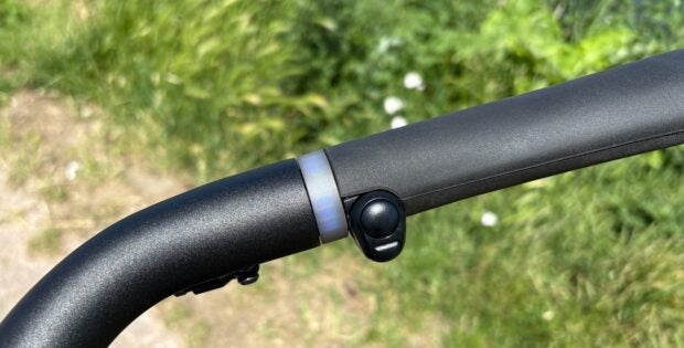 Ein Detail eines Fahrrads ind der Nahaufnahme.