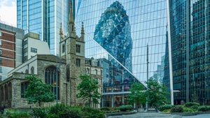 Sollten wir kirchliche Feiertage für mehr Wachstum abschaffen: Ein Pro und Contra