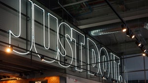 &bdquo;Just do it&rdquo; ernst genommen: Sneaker-Händler bewirbt sich als Nike-CEO – und bekommt tatsächlich eine Antwort