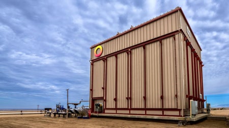 Heiße Ziegelsteine: So soll eine thermische Batterie Emissionen reduzieren Heiße Ziegelsteine: So soll eine thermische Batterie Emissionen reduzieren