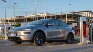 Tesla Model Y Facelift im Test: Wo die Konkurrenz das Musk-Unternehmen überholt hat