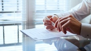 Arbeitszeugnis: Was „Er hat sich bemüht” und andere Floskeln wirklich bedeuten