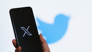 X trennt sich von Twitter-Domain: Warum einige Nutzer jetzt handeln müssen, um eine Accountsperre zu verhindern X trennt sich von Twitter-Domain: Warum einige Nutzer jetzt handeln müssen, um eine Accountsperre zu verhindern