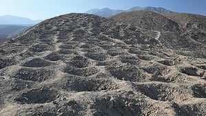 Mysteriöses Band der Löcher: Hatten die Inka ein Hunderte Meter langes Buchhaltungssystem?