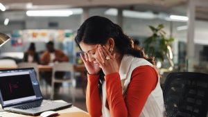 5 Dinge, die du diese Woche wissen musst: Stress am Arbeitsplatz nimmt zu 5 Dinge, die du diese Woche wissen musst: Stress am Arbeitsplatz nimmt zu