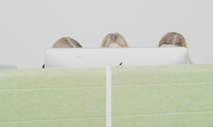 Nachsitzen wegen KI-Workslop: Warum generierte Inhalte mehr Arbeit schaffen als sie sparen