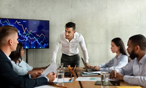 Leadership-Professorin warnt: &bdquo;Der Trend geht klar in Richtung Top-down- und Druckkulturen&ldquo;