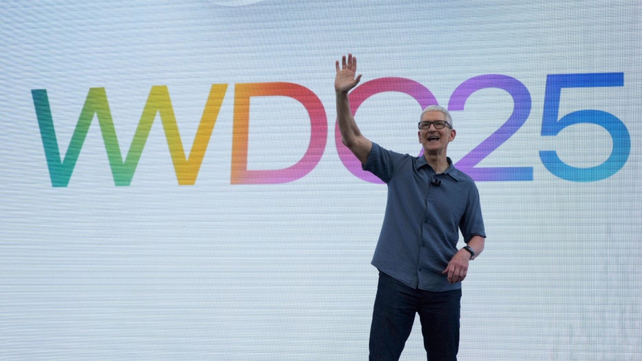 Apple’s Long Transition: The Search for Tim Cook’s Successor