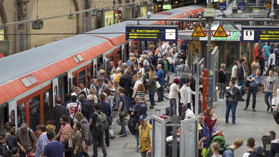 Bild: Milliarden für Sprit, kaum was für die Bahn: Der Tankrabatt war ein teurer Fehler