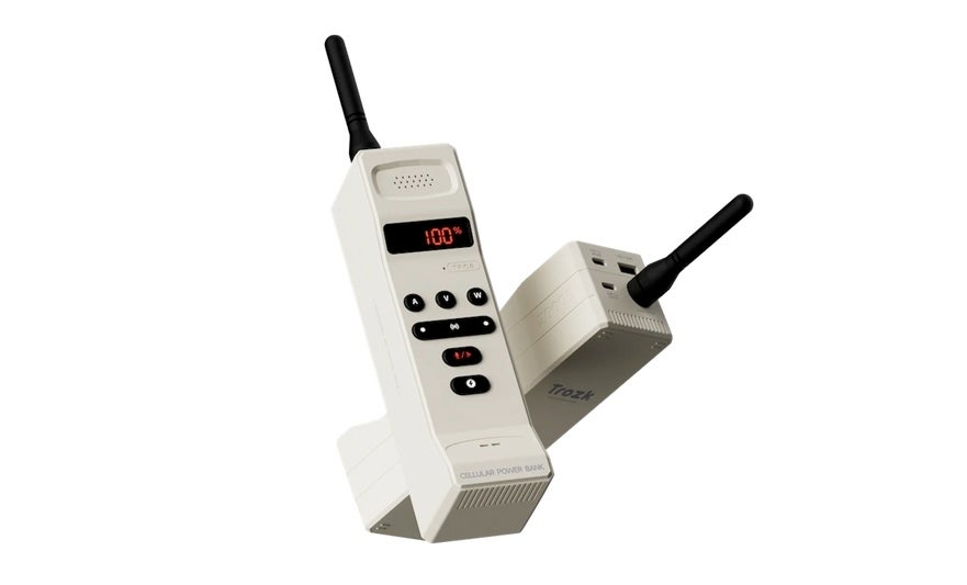Comeback for the world's first mobile phone - | as a power bank with ...