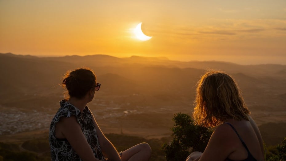 Sonnenfinsternis in Deutschland: Wo du sie sehen kannst und was du dafür benötigst