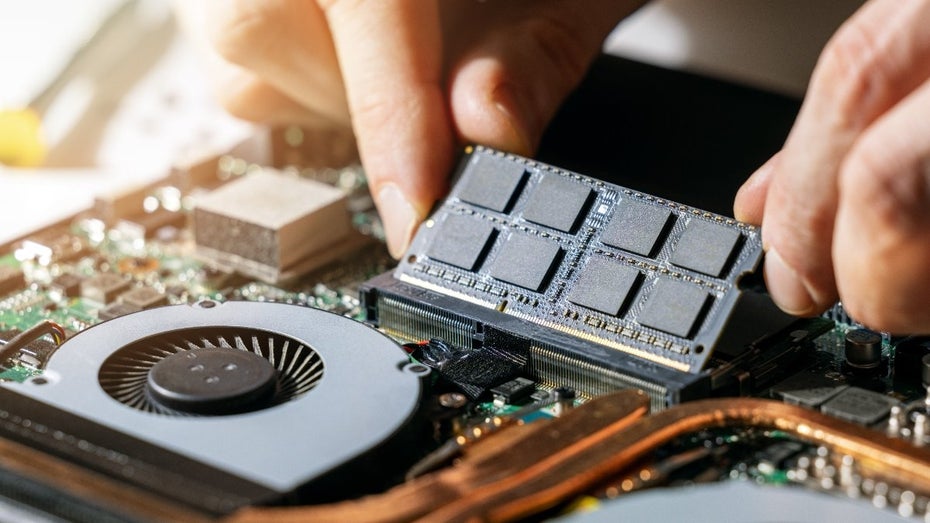 Bild: "Reparatur" in den USA: Kunde schickt Laptop mit 64 Gigabyte RAM ein – und bekommt nur die Hälfte wieder