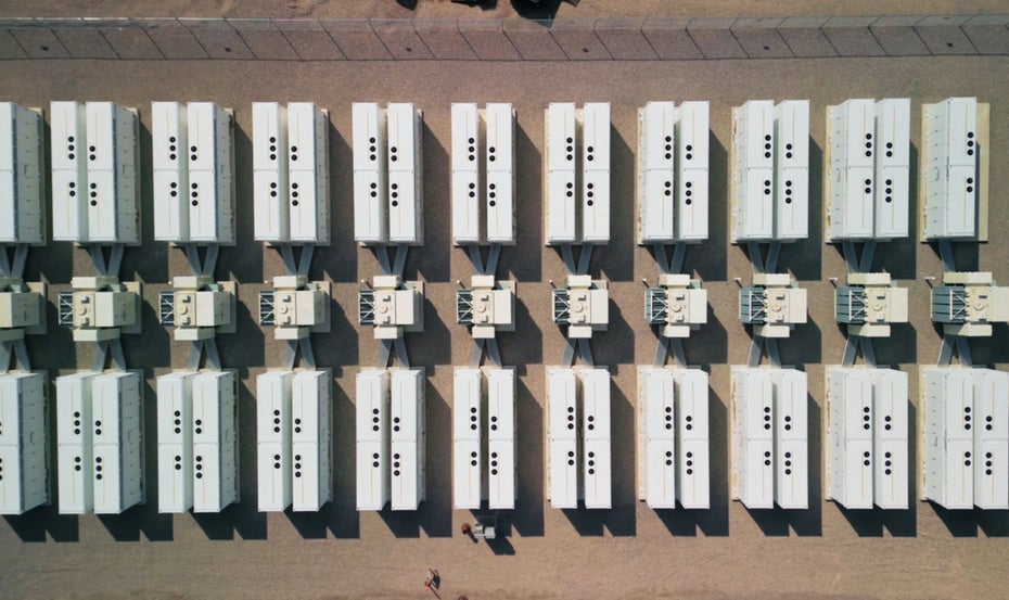 Batteriespeicher-Rekord in den USA: Zwischen Boom und China-Abhängigkeit